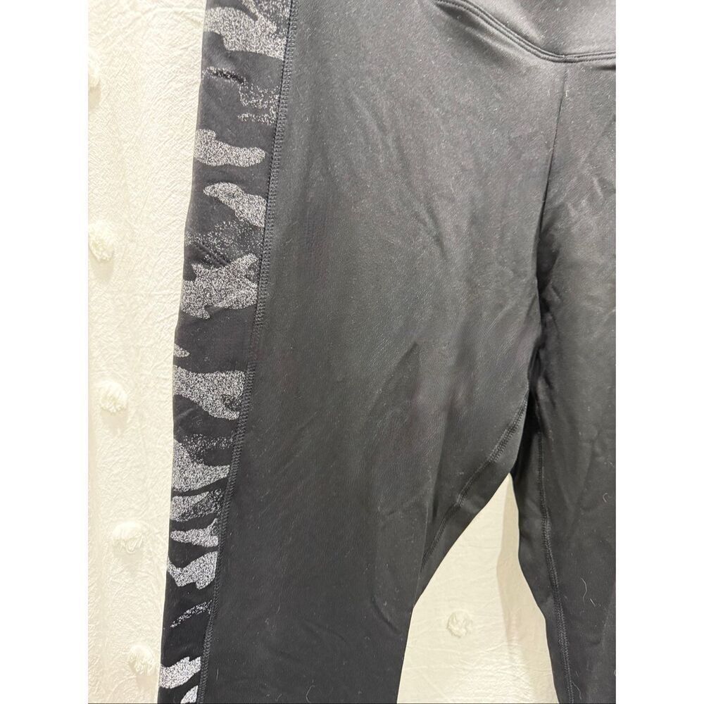 PINK Active Black Camo Side Panel Leggings